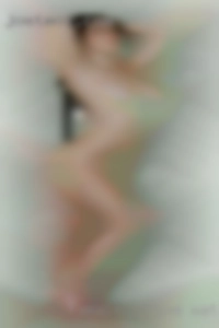 femalebessone Waterloo IL